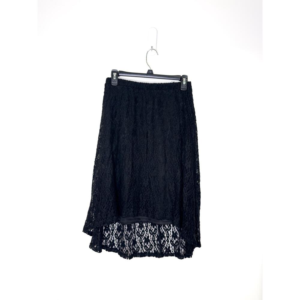 Bobeau Anthropology black skirt size medium lace top layer pull on poly nylon